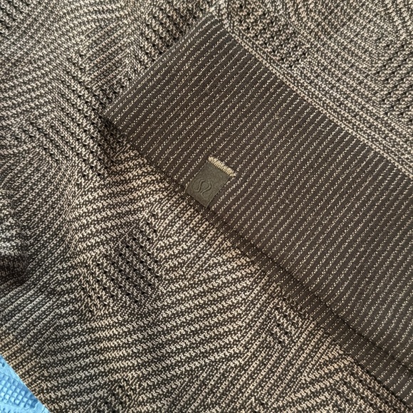 Lululemon Swiftly Relaxed Long-Sleeve Shirt
Hip Length Sizes 4 - Picture 2 of 2